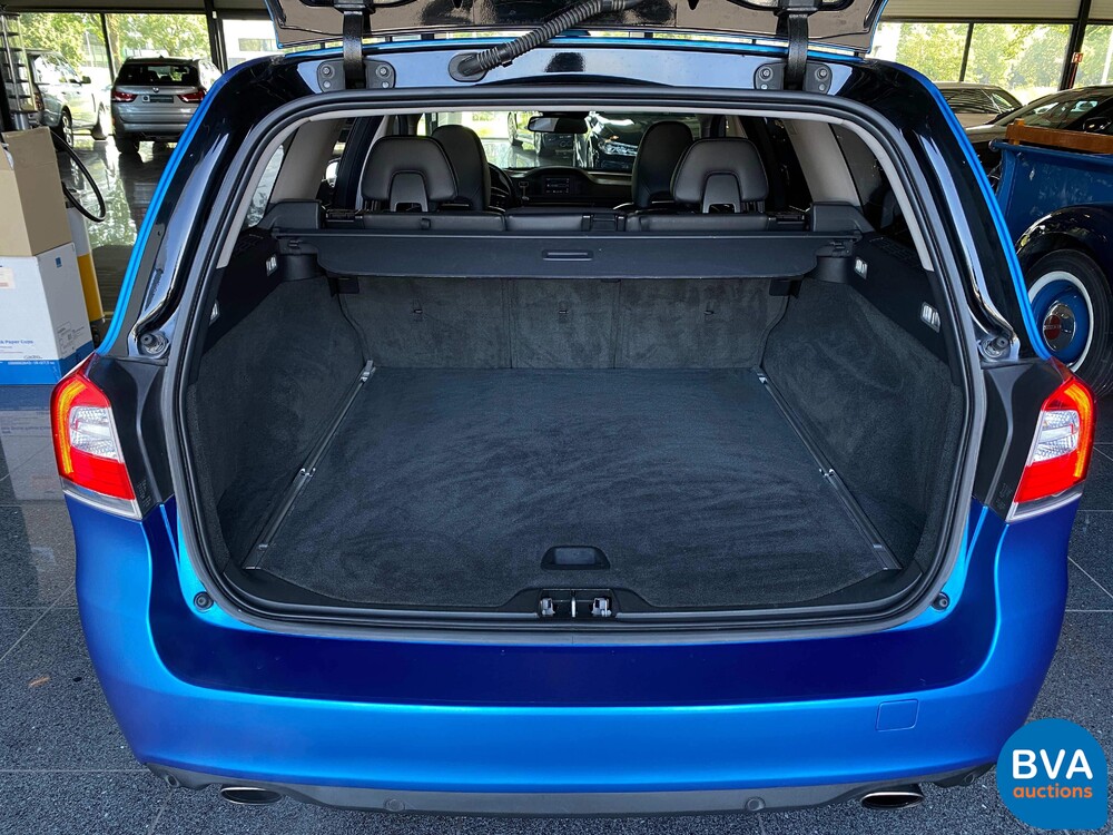 Volvo V70 2.0 T5 Kinetic 245hp 2015, RV-417-T.