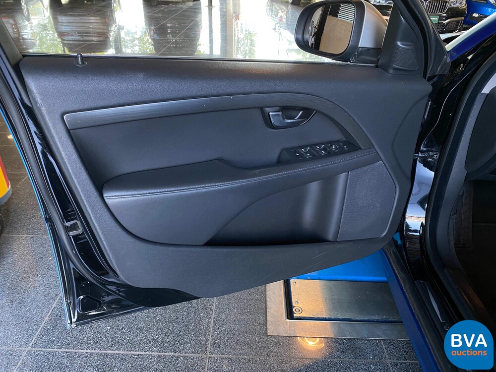 Volvo V70 2.0 T5 Kinetic 245hp 2015, RV-417-T.