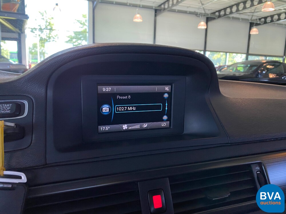 Volvo V70 2.0 T5 Kinetic 245hp 2015, RV-417-T.