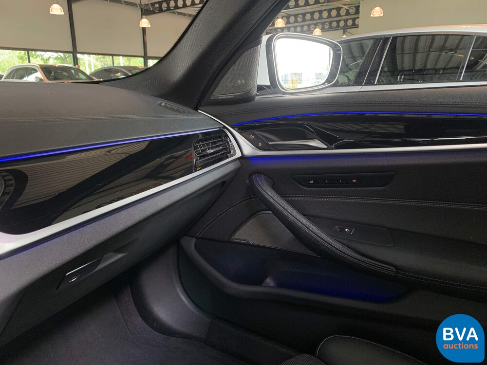 BMW 540i High Executive 5-series 340hp 2017, RB-521-G.