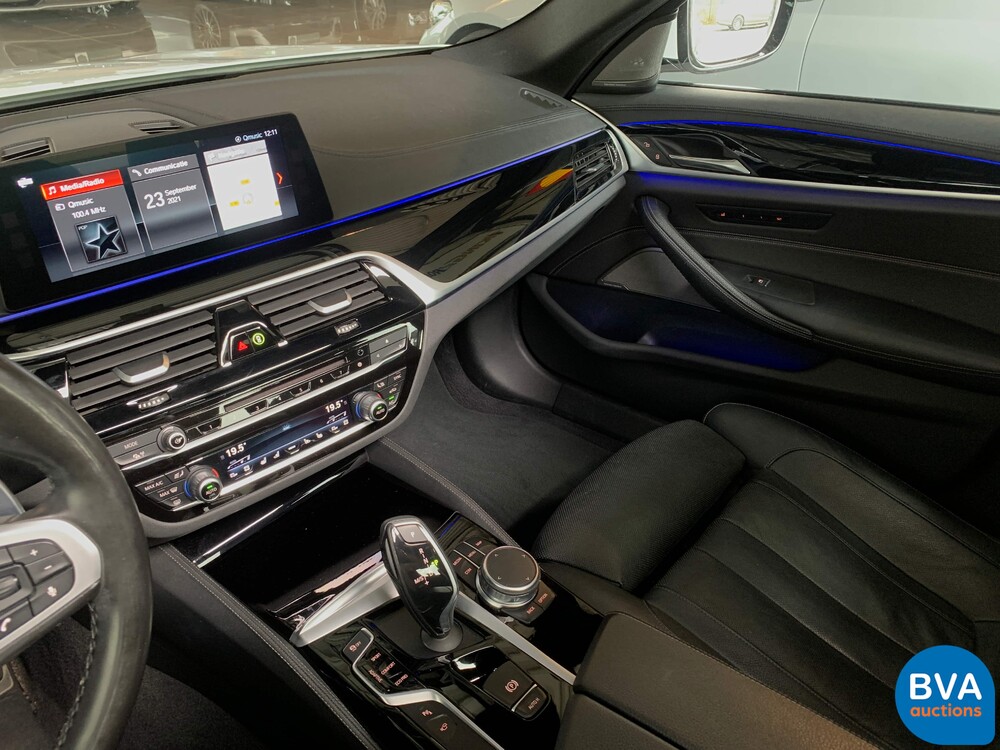 BMW 540i High Executive 5-series 340hp 2017, RB-521-G.