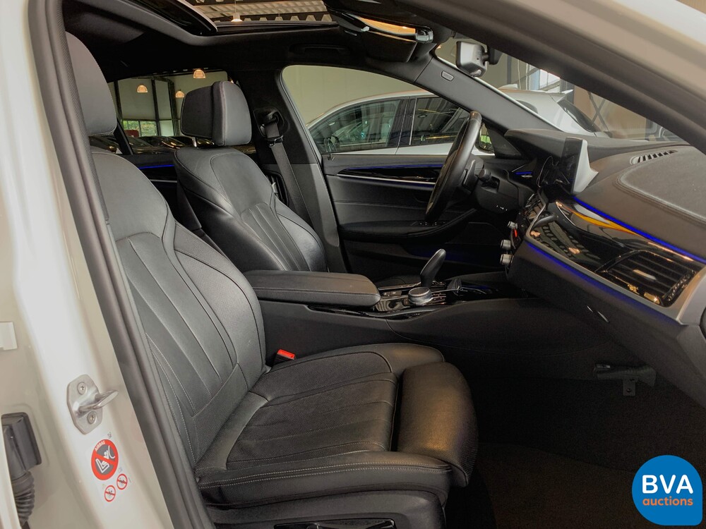 BMW 540i High Executive 5-series 340hp 2017, RB-521-G.