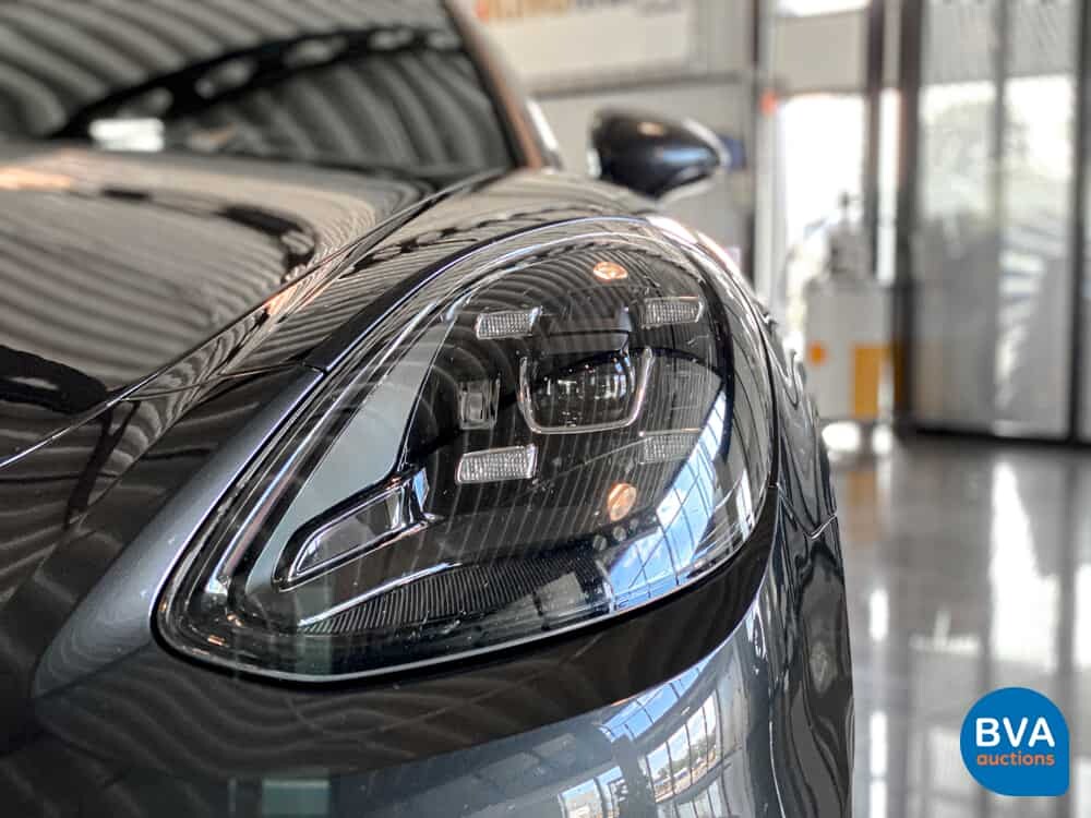 Porsche Panamera 4 Sport Turismo 2.9 E-Hybrid 462hp 2018 Plug-In Hybrid -Org. NL-, SF-382-Z.