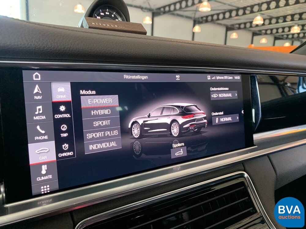 Porsche Panamera 4 Sport Turismo 2.9 E-Hybrid 462hp 2018 Plug-In Hybrid -Org. NL-, SF-382-Z.
