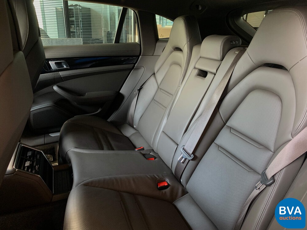 Porsche Panamera 4 Sport Turismo 2.9 E-Hybrid 462hp 2018 Plug-In Hybrid -Org. NL-, SF-382-Z.