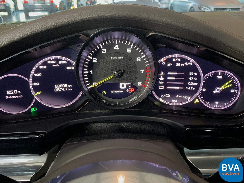 Porsche Panamera 4 Sport Turismo 2.9 E-Hybrid 462hp 2018 Plug-In Hybrid -Org. NL-, SF-382-Z.