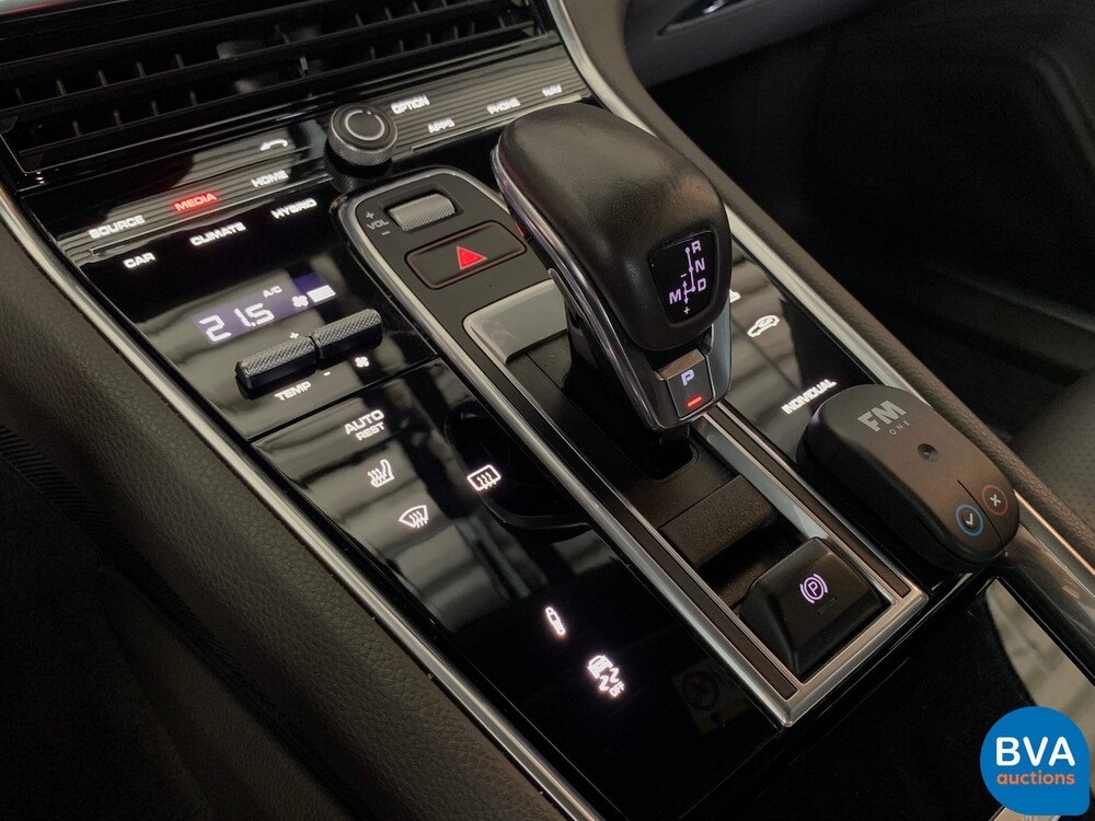 Porsche Panamera 4 Sport Turismo 2.9 E-Hybrid 462hp 2018 Plug-In Hybrid -Org. NL-, SF-382-Z.