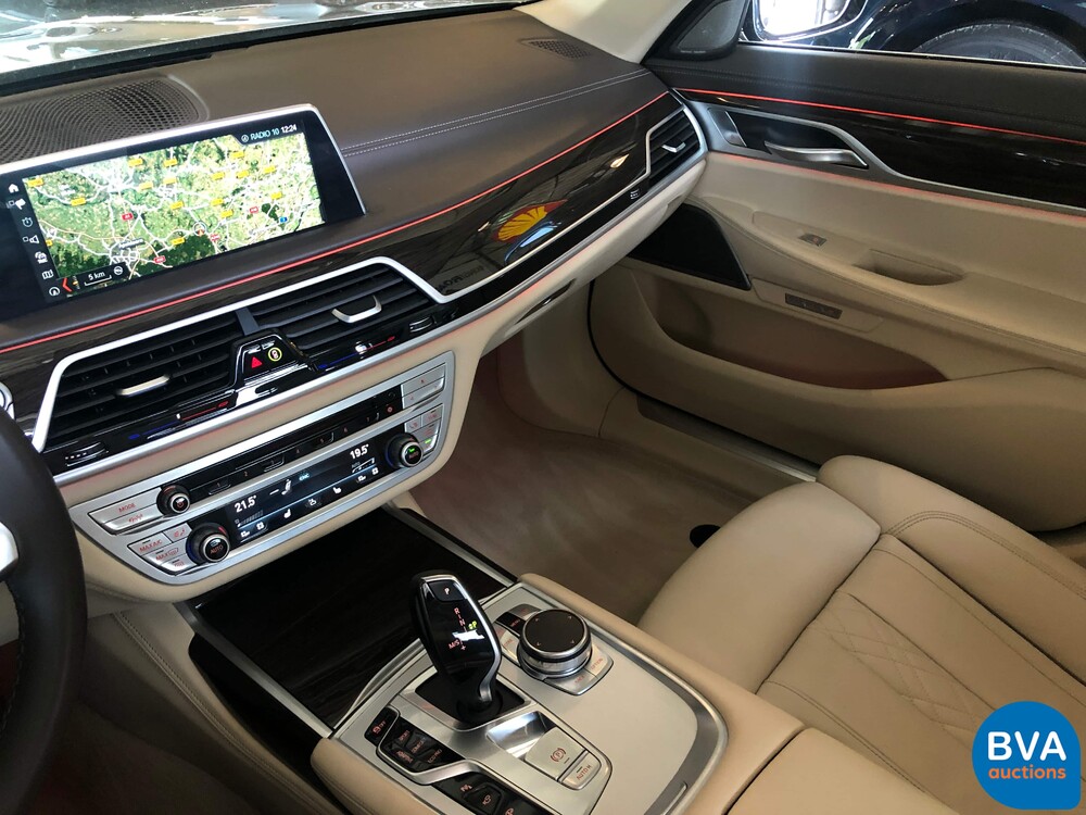 BMW 740d xDrive High Executive 7-Series 320hp 2017 -Org. NL-, PV-691-.