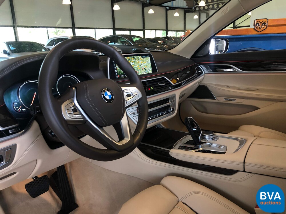 BMW 740d xDrive High Executive 7-Series 320hp 2017 -Org. NL-, PV-691-.