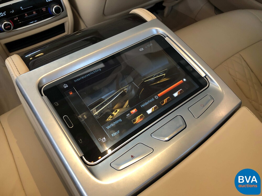 BMW 740d xDrive High Executive 7-Series 320hp 2017 -Org. NL-, PV-691-.