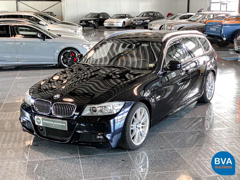BMW 330i Touring Carbon Sport Edition M-Sport 3-series 272pk 2011 -Original NL-, 36-SNZ-4.