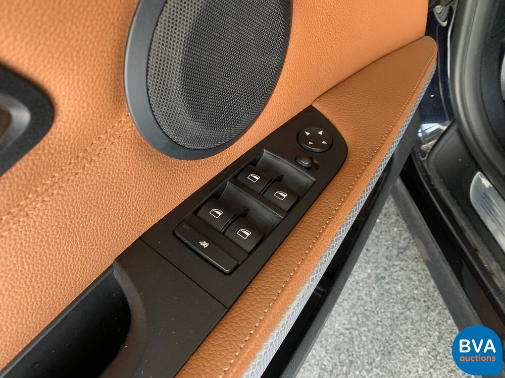 BMW 330i Touring Carbon Sport Edition M-Sport 3-series 272pk 2011 -Original NL-, 36-SNZ-4.