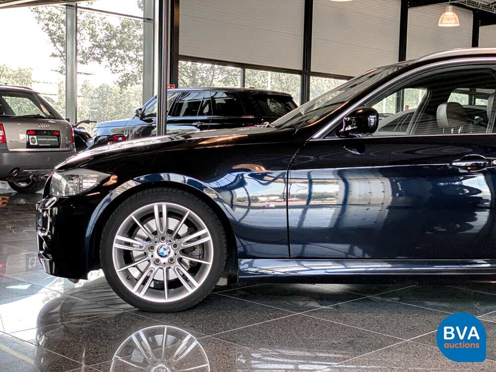 BMW 330i Touring Carbon Sport Edition M-Sport 3-series 272pk 2011 -Original NL-, 36-SNZ-4.