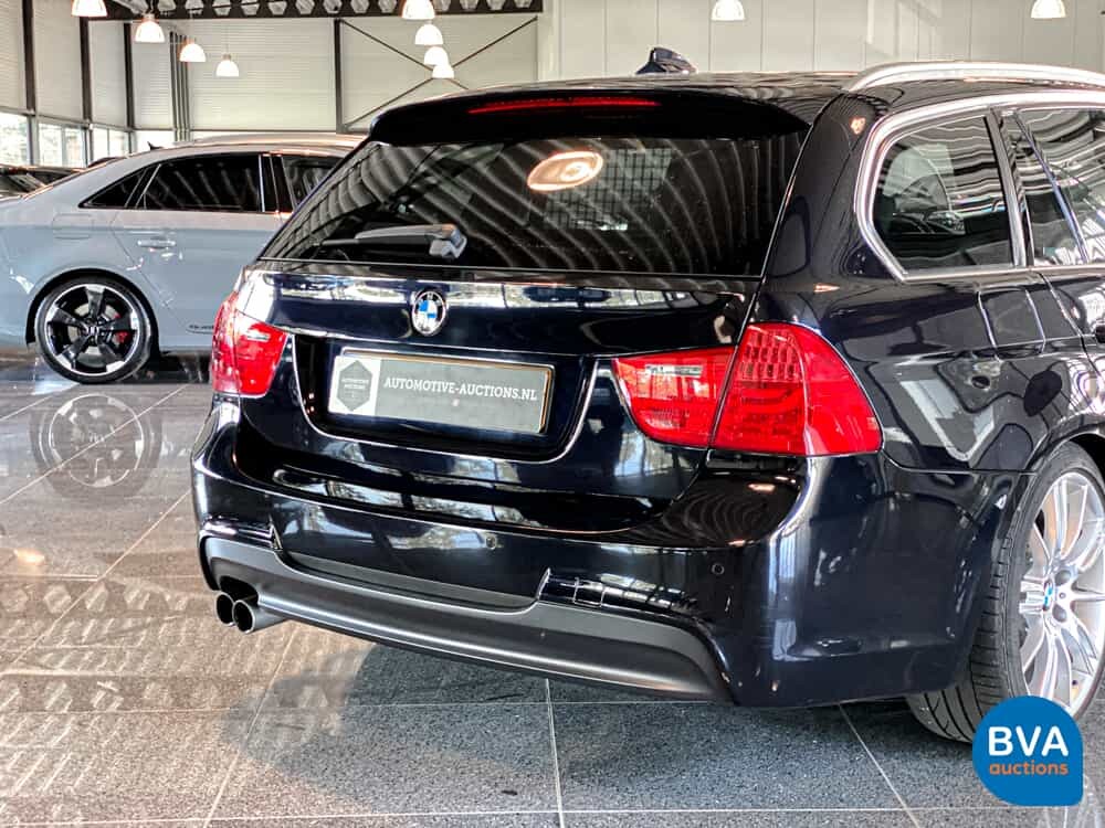 BMW 330i Touring Carbon Sport Edition M-Sport 3-series 272pk 2011 -Original NL-, 36-SNZ-4.