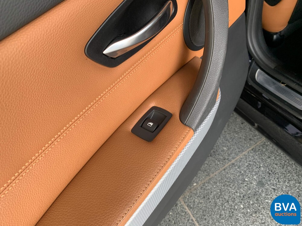 BMW 330i Touring Carbon Sport Edition M-Sport 3-series 272pk 2011 -Original NL-, 36-SNZ-4.
