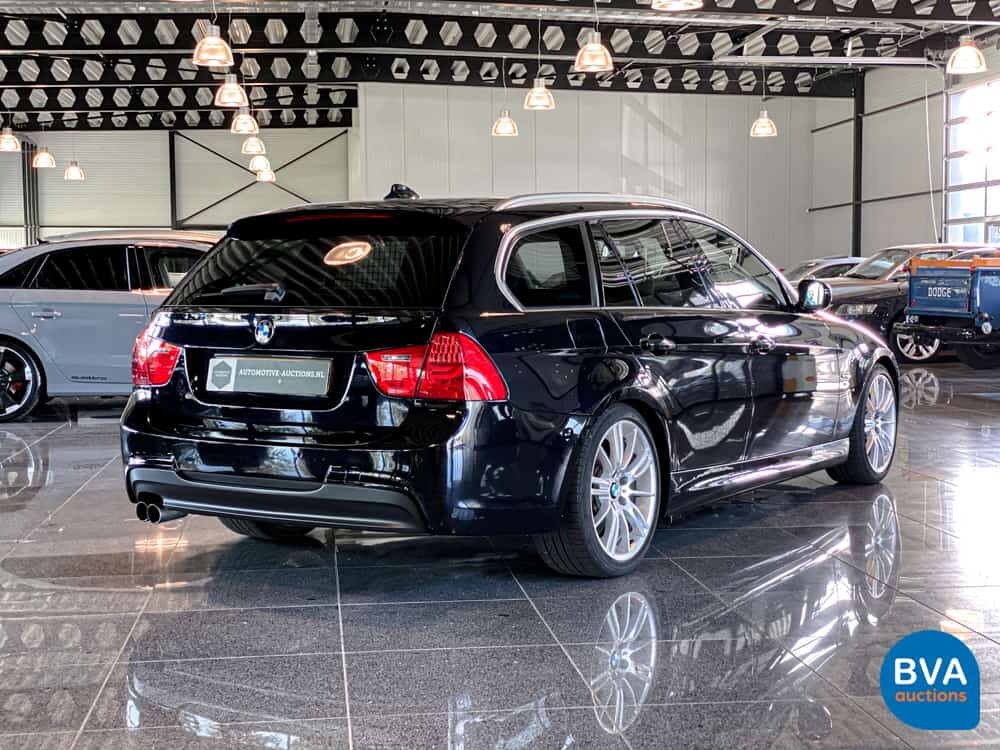 BMW 330i Touring Carbon Sport Edition M-Sport 3-series 272pk 2011 -Original NL-, 36-SNZ-4.