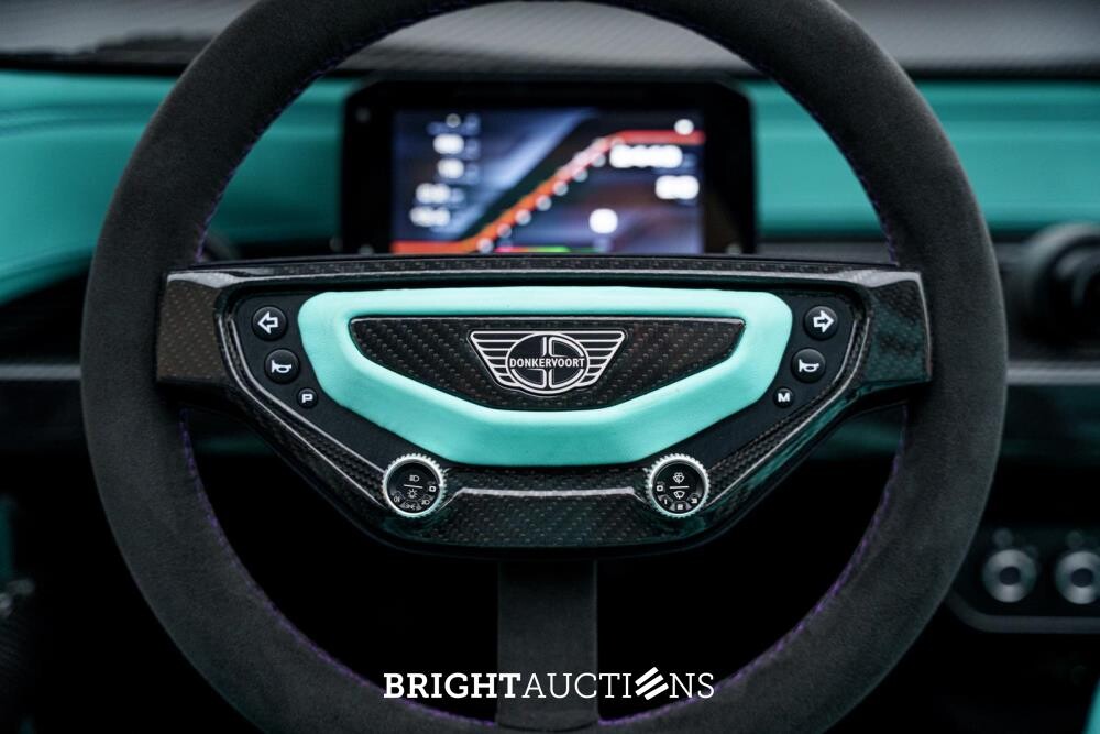 Donkervoort F22 2.5 Bare Naked / No. 8 of 25 / 2024 / Lift / Race ABS / Forged / Recaro