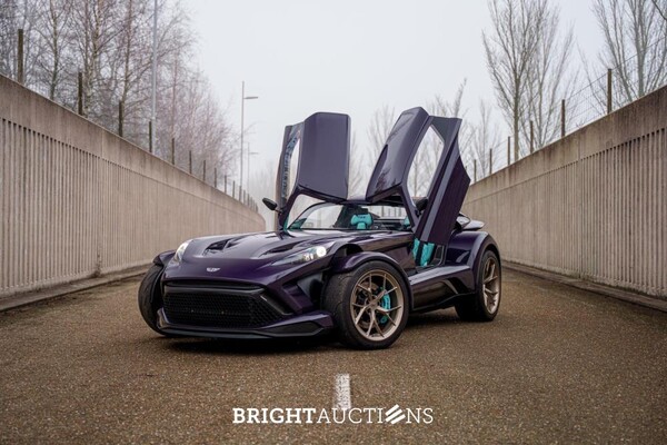 Donkervoort F22 2.5 Bare Naked / No. 8 of 25 / 2024 / Lift / Race ABS / Forged / Recaro