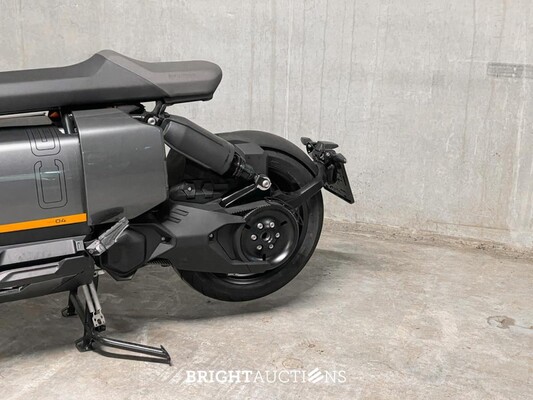 BMW CE 04 Motorscooter 42pk 2023 (Origineel-NL), 97-MS-ZT