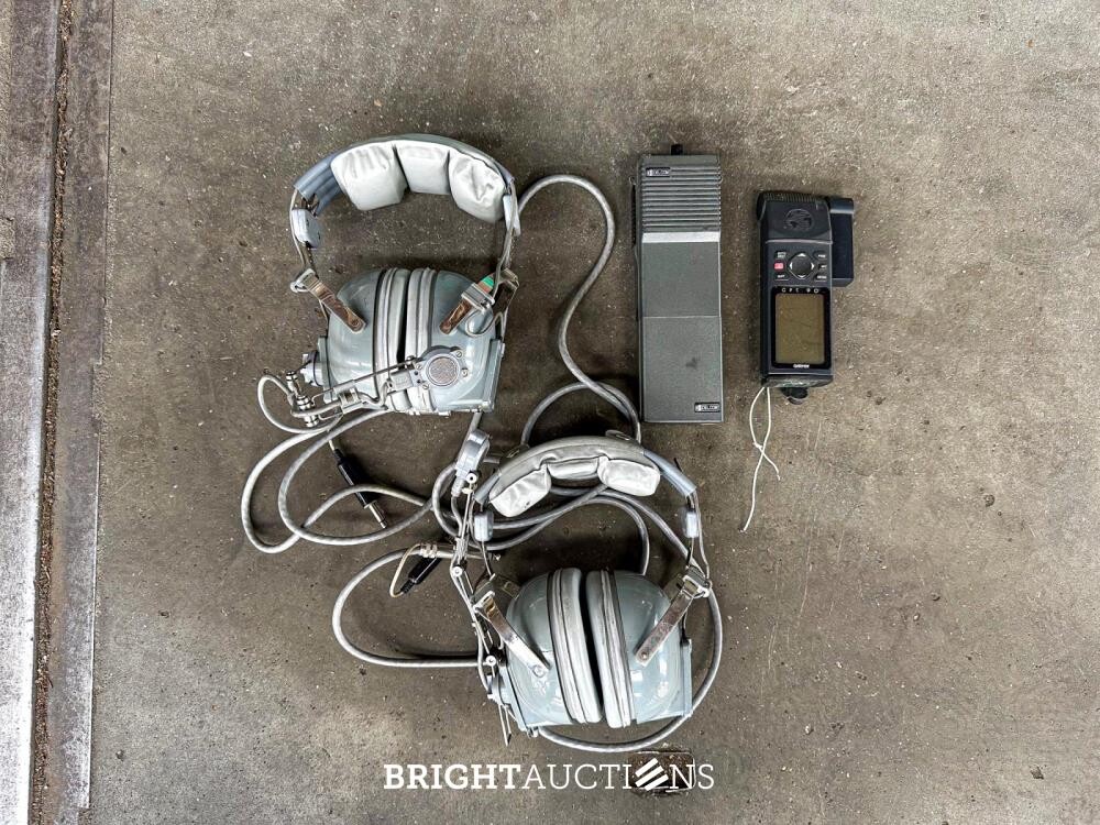 Albatros AE 209 ultra light Propellor Vliegtuig met Rotax 582 bombardier v.v maatwerk trailer
