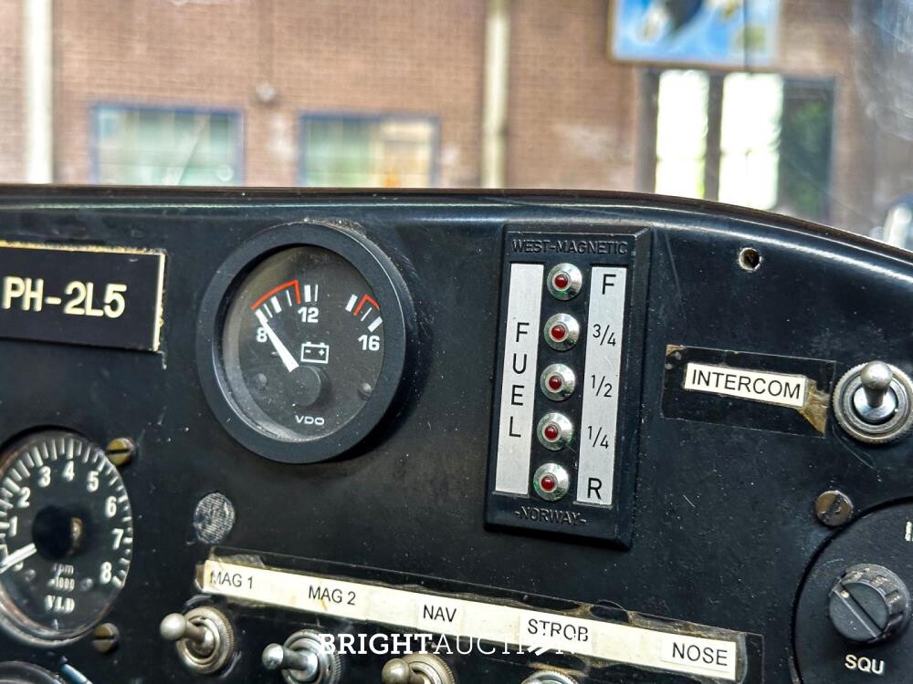 Albatros AE 209 ultra light Propellor Vliegtuig met Rotax 582 bombardier v.v maatwerk trailer
