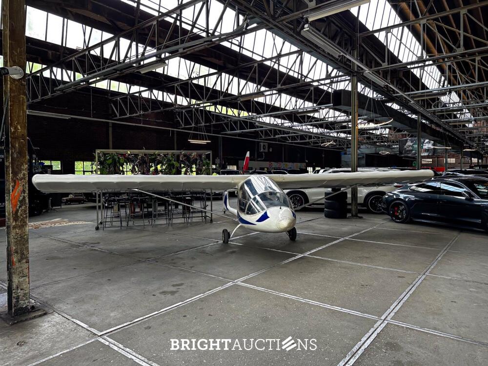 Albatros AE 209 ultra light Propellor Vliegtuig met Rotax 582 bombardier v.v maatwerk trailer
