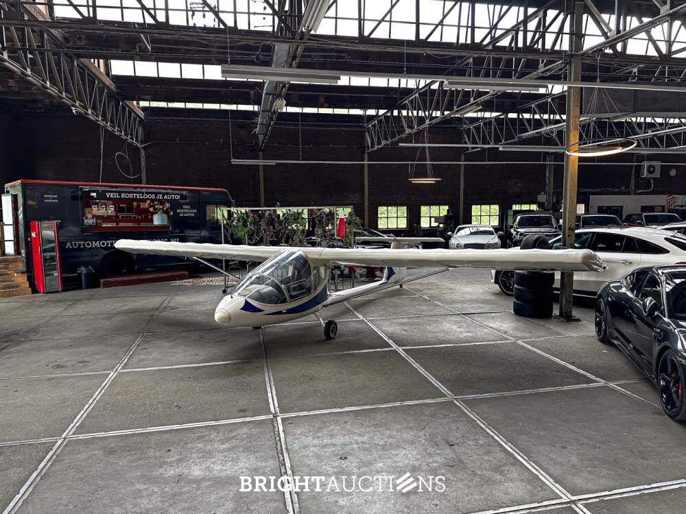 Albatros AE 209 ultra light Propellor Vliegtuig met Rotax 582 bombardier v.v maatwerk trailer
