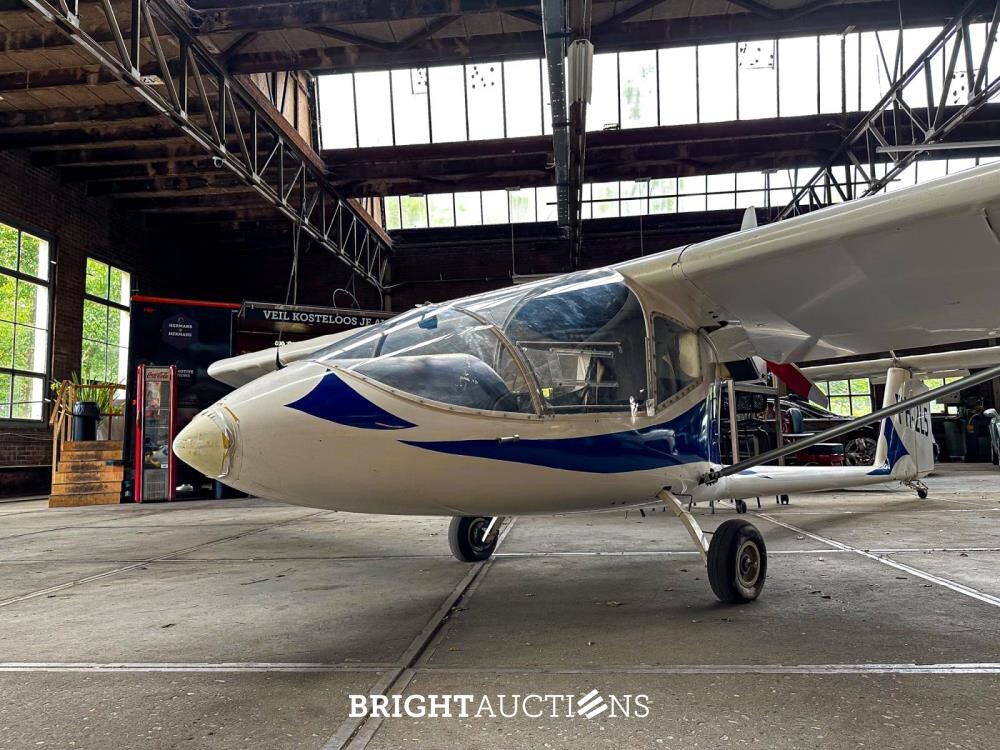 Albatros AE 209 ultra light Propellor Vliegtuig met Rotax 582 bombardier v.v maatwerk trailer
