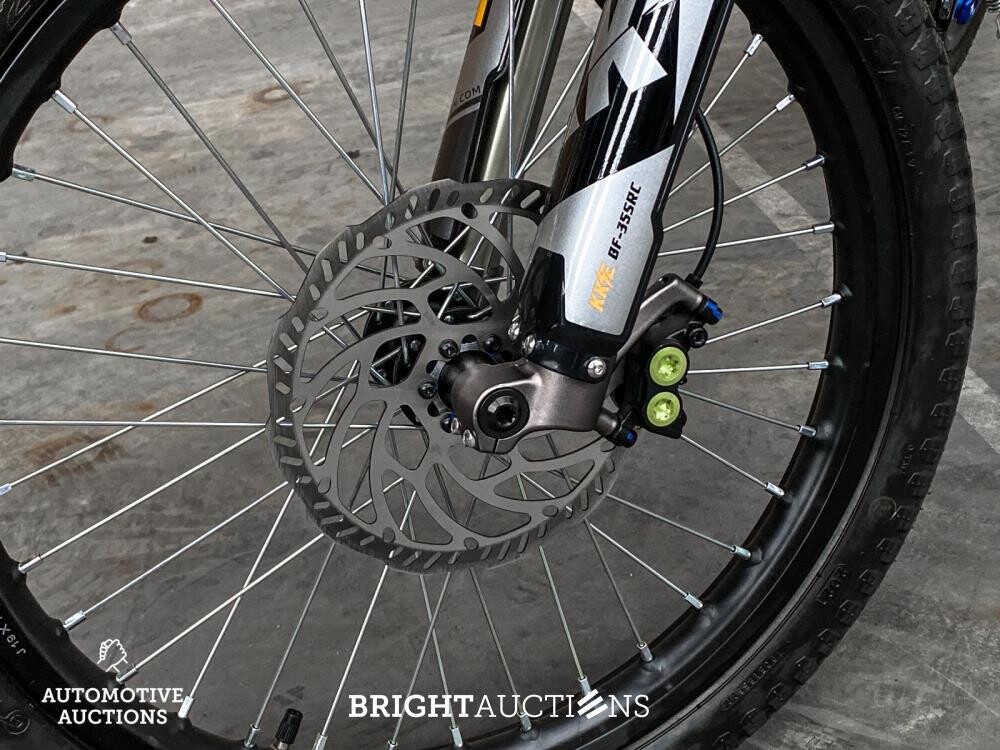 Sur-Ron Light Bee A067 L1EX Elektrische Enduro Crossmotor 2021 (nieuw uit doos) Blauw
