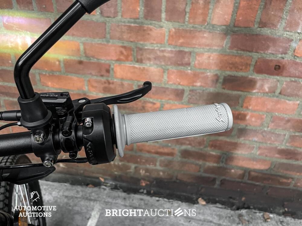 Sur-Ron Light Bee A067 L1EX Electric Enduro Crossbike 2021 (new out of box) Red
