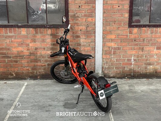 Sur-Ron Light Bee A067 L1EX Electric Enduro Crossbike 2021 (new out of box) Red
