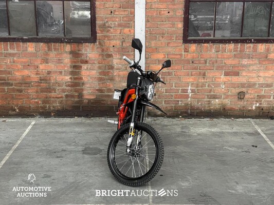 Sur-Ron Light Bee A067 L1EX Electric Enduro Crossbike 2021 (new out of box) Red
