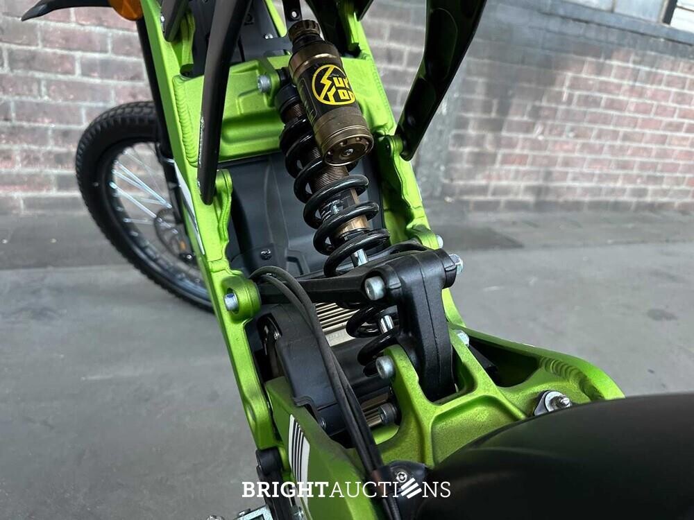 Sur-Ron Light Bee A067 L1EX Elektrische Enduro Crossmotor (nieuw uit doos) Groen
