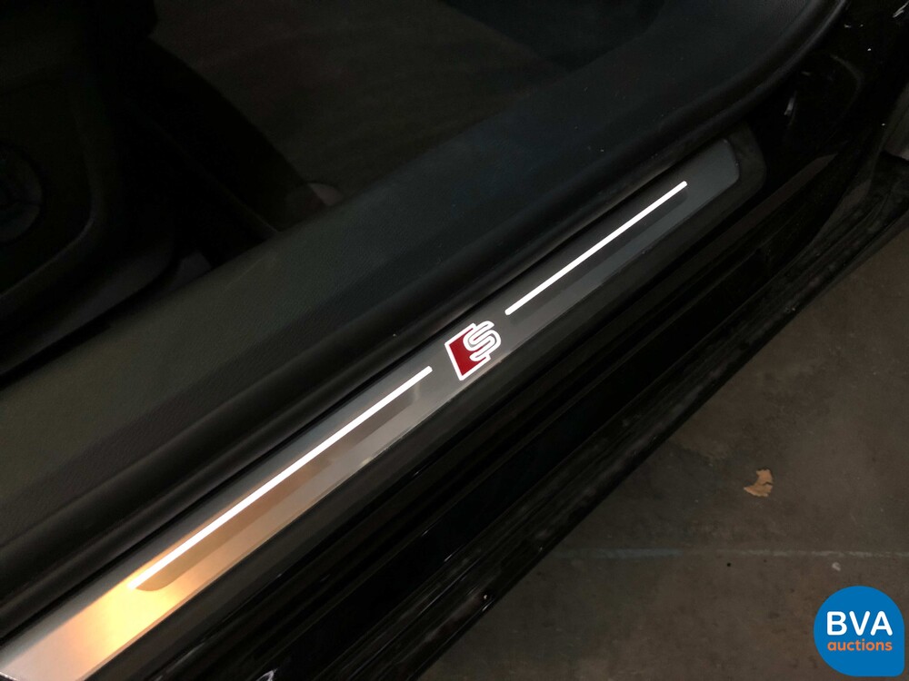 Audi A6 Avant 55 TFSI e Quattro Competition S-line 367pk 2021 -GARANTIE-, L-456-GZ