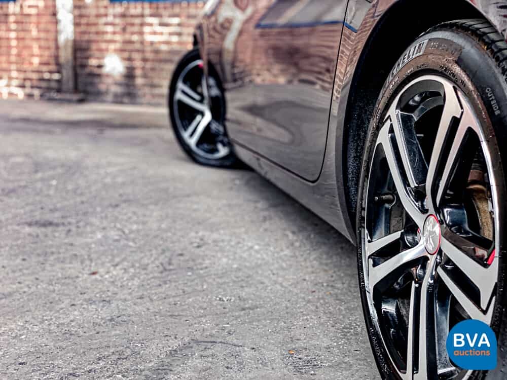 Peugeot 308 SW 1.6 BlueHDI Blue Lease Executive 120pk 2015 -Org. NL-, HP-621-B