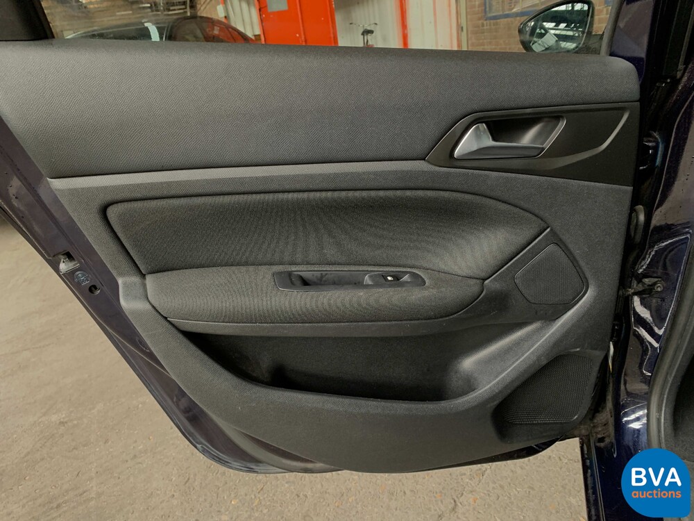 Peugeot 308 SW 1.6 BlueHDI Blue Lease Executive 120pk 2015 -Org. NL-, HP-621-B