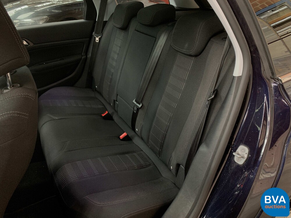 Peugeot 308 SW 1.6 BlueHDI Blue Lease Executive 120pk 2015 -Org. NL-, HP-621-B