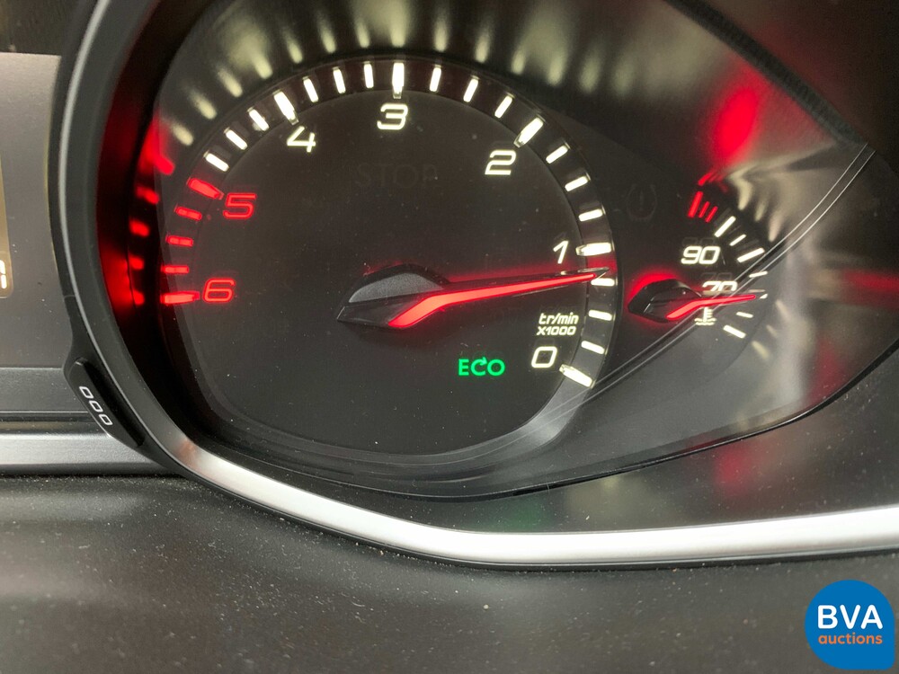 Peugeot 308 SW 1.6 BlueHDI Blue Lease Executive 120pk 2015 -Org. NL-, HP-621-B