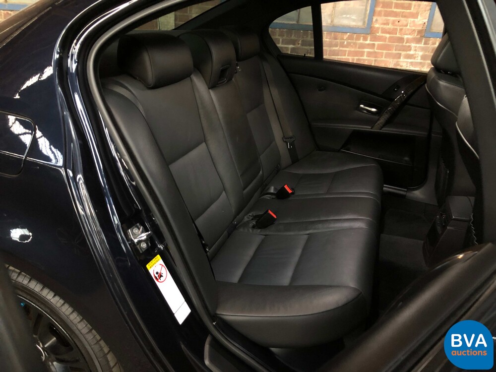 BMW 530i High Executive E60 231pk 5-Serie 2005 -YOUNGTIMER-