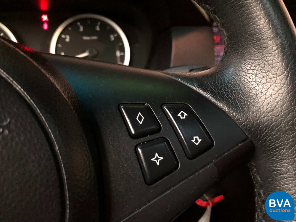 BMW 530i High Executive E60 231pk 5-Serie 2005 -YOUNGTIMER-