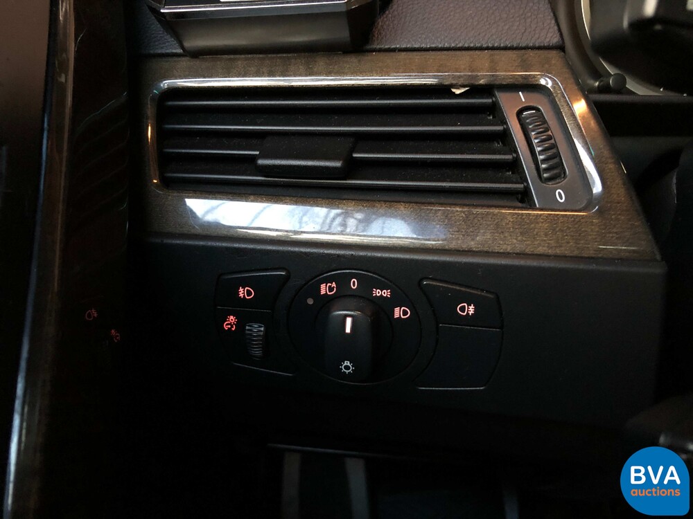 BMW 530i High Executive E60 231pk 5-Serie 2005 -YOUNGTIMER-