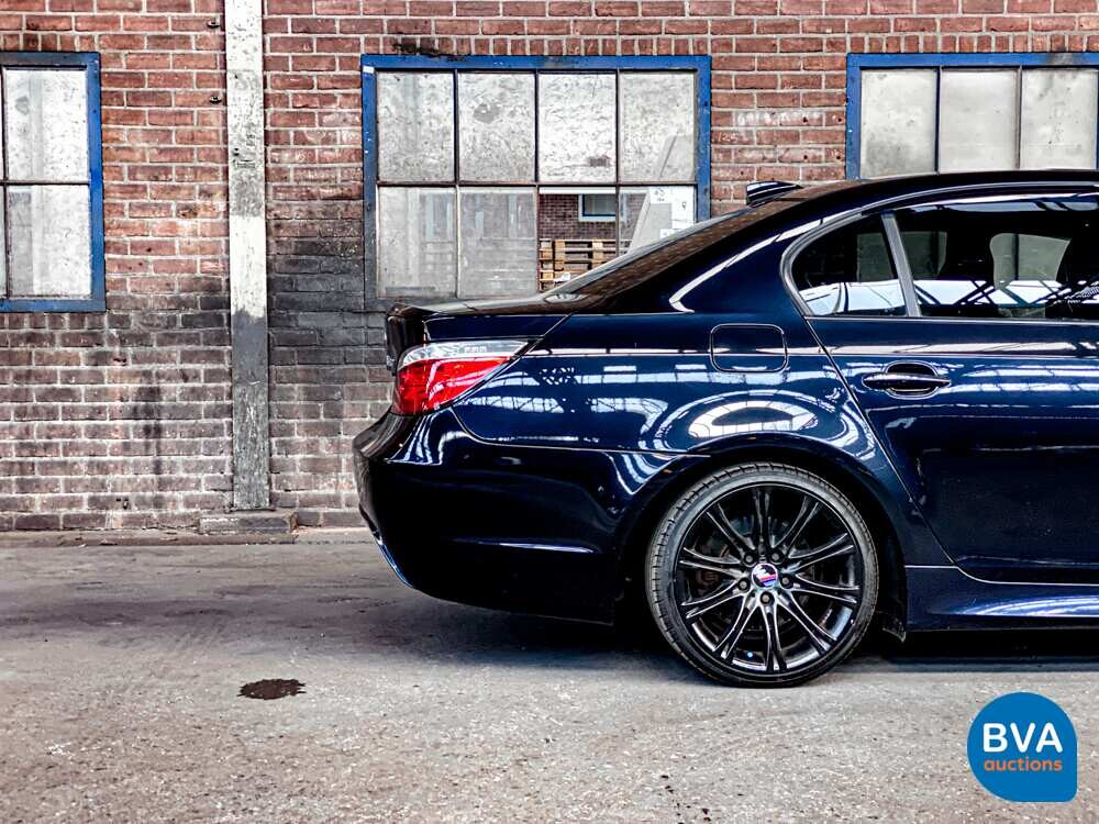 BMW 530i High Executive E60 231pk 5-Serie 2005 -YOUNGTIMER-