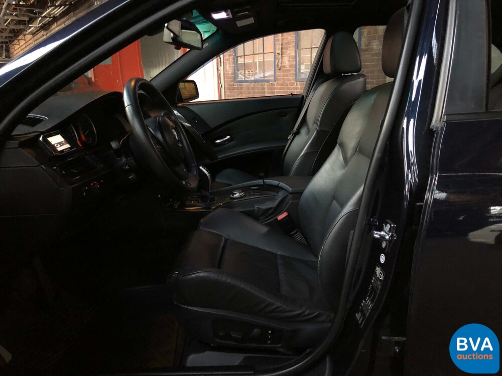 BMW 530i High Executive E60 231pk 5-Serie 2005 -YOUNGTIMER-