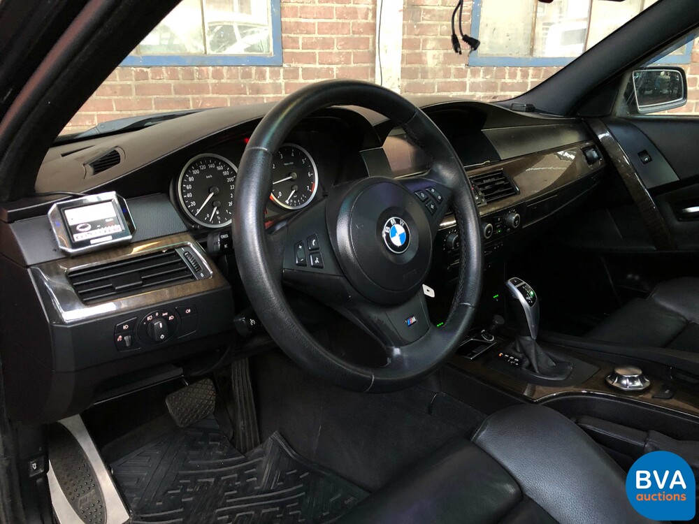 BMW 530i High Executive E60 231pk 5-Serie 2005 -YOUNGTIMER-