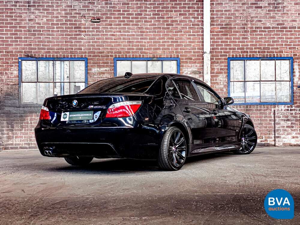 BMW 530i High Executive E60 231pk 5-Serie 2005 -YOUNGTIMER-