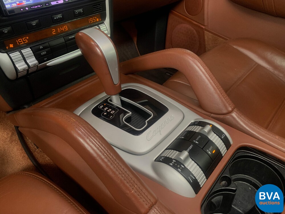 Porsche Cayenne Turbo  4.8 V8  500pk 2008