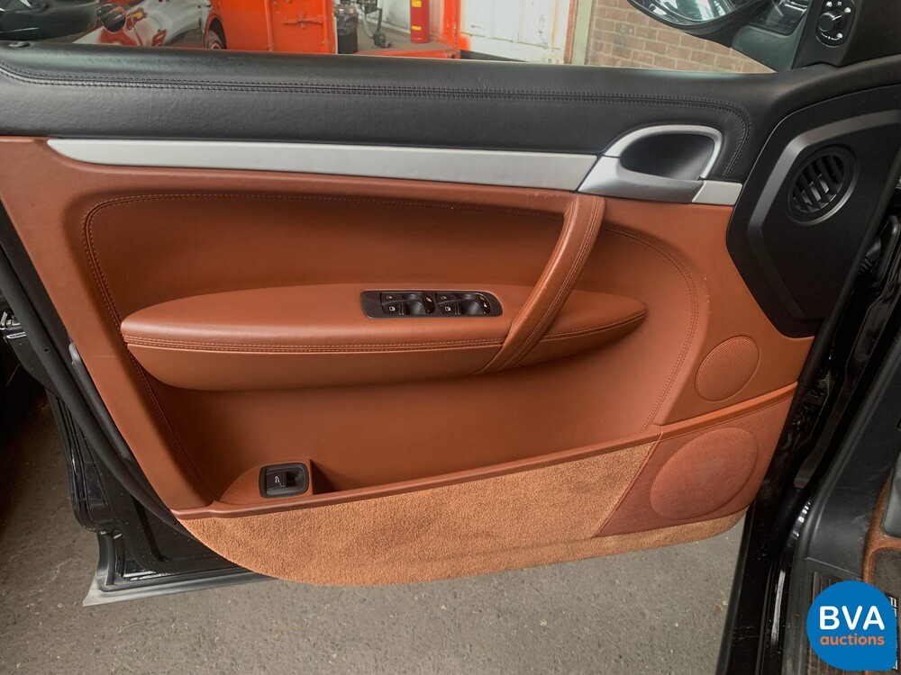 Porsche Cayenne Turbo  4.8 V8  500pk 2008