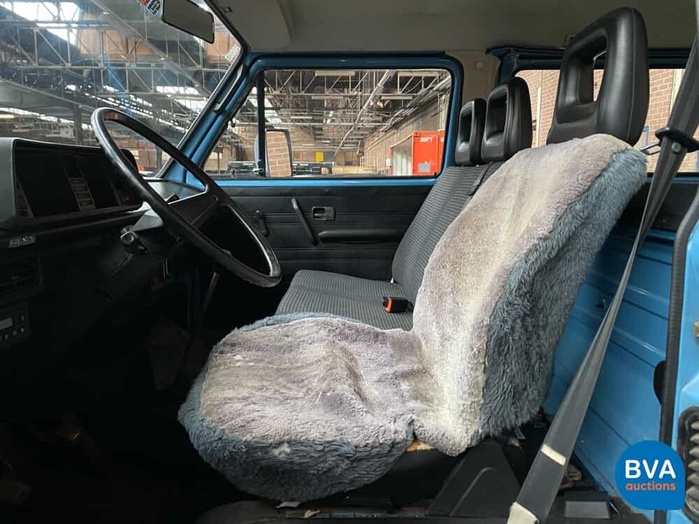 Volkswagen T3 Caravelle 4WD Syncro GL Transporter 75pk 1986