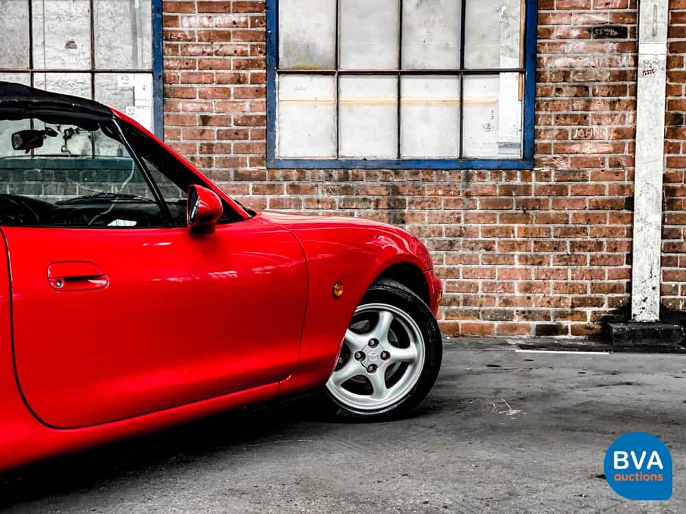 Mazda MX-5 1.6i 110pk 1999, 51-NNV-3