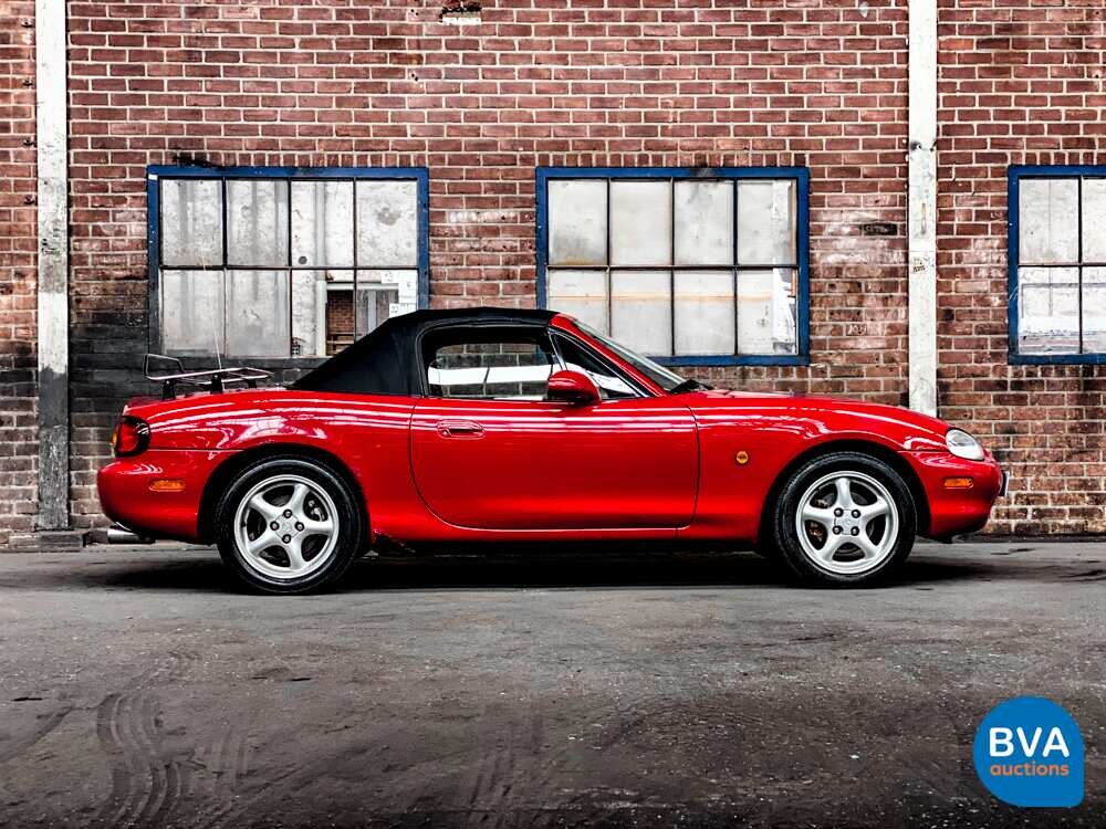 Mazda MX-5 1.6i 110pk 1999, 51-NNV-3